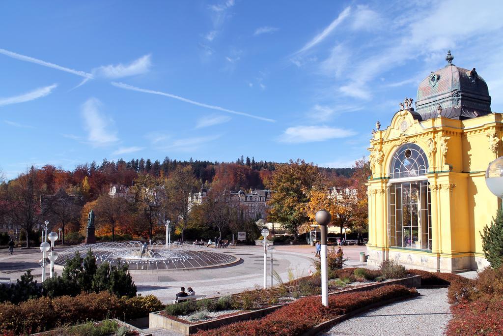 Pension A Restaurace Filip II Mariánské Lázně Екстериор снимка