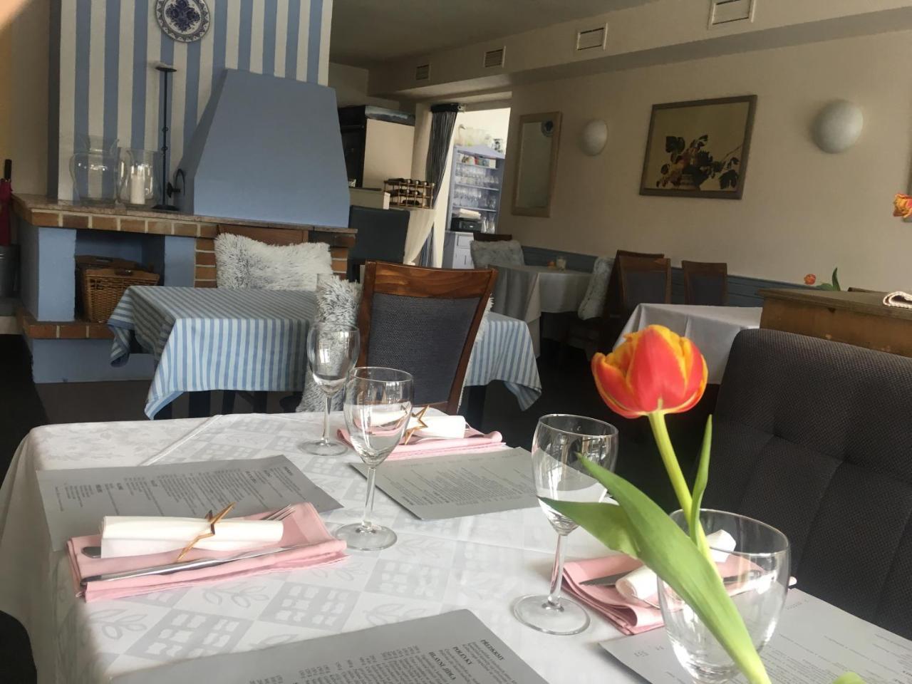 Pension A Restaurace Filip II Mariánské Lázně Екстериор снимка